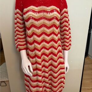 Vintage Red and Gold Casual Sweater Dress with 3/4 Raglan Sleeves